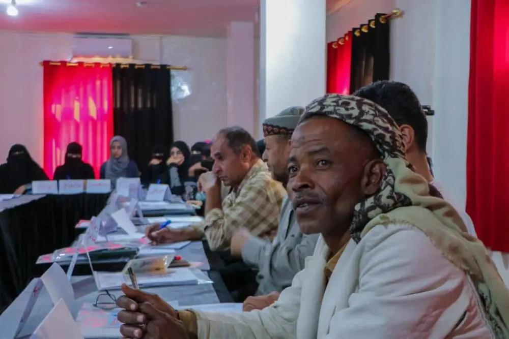 في حوار مجتمعي لبناء السلام.. “الإيجارات” تدفع مئات الأسر للعودة إلى خطوط النار  في مديرية صالة شرق تعز
